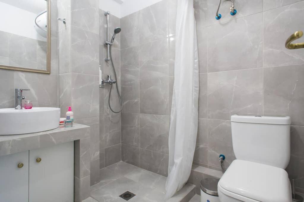 Nice Suite 5 Min. From Syntagma Square, Athen Exterior foto